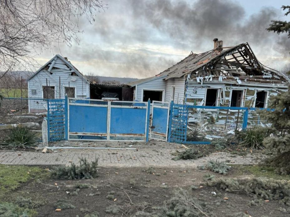 Russian attack kills 1, injures 9 in Donetsk Oblast village
