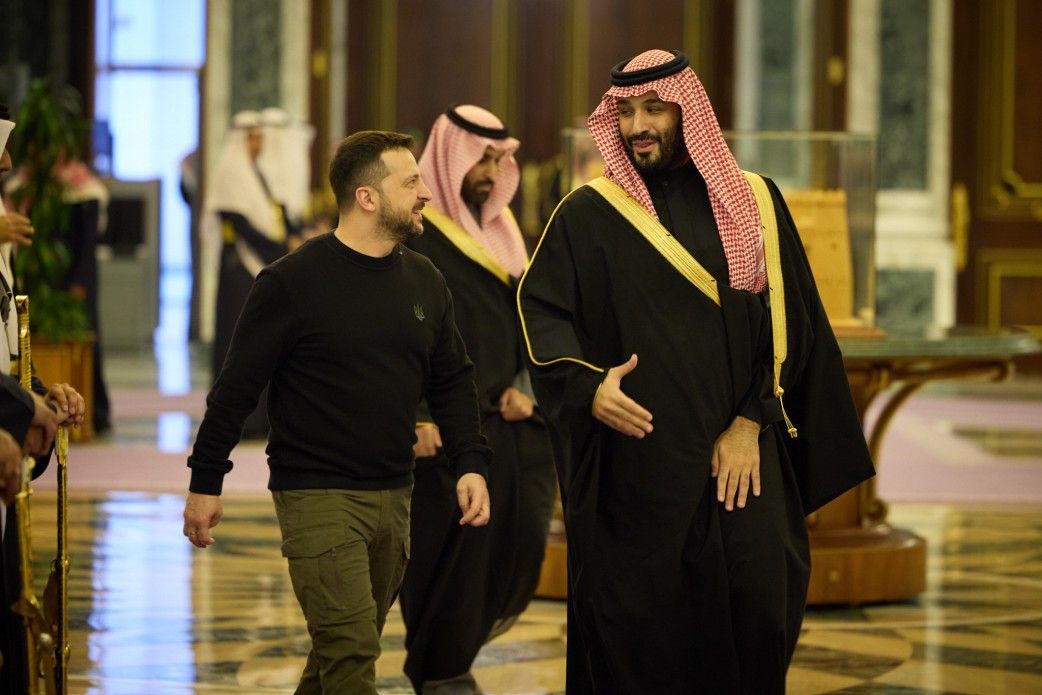 Zelensky discusses peace formula, bilateral cooperation with Saudi crown prince