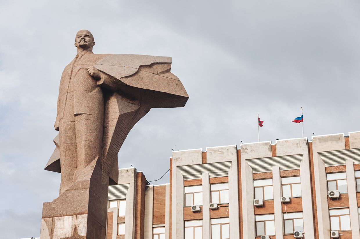 What danger does Transnistria pose to Ukraine, Moldova?