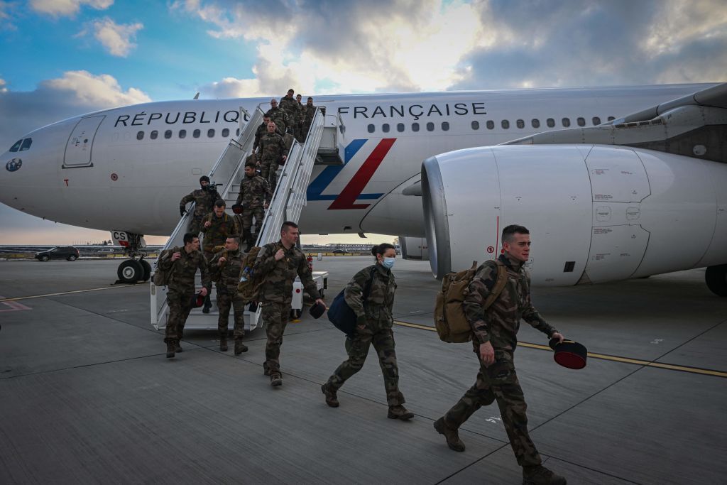 Poll: Half of French youth willing to fight in Ukraine to defend France