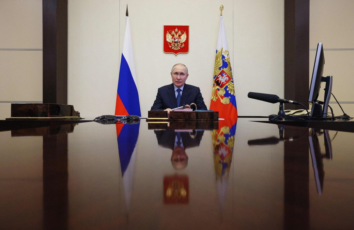 Putin dismisses peace talks 'just because (Ukraine) is running out of ammunition'