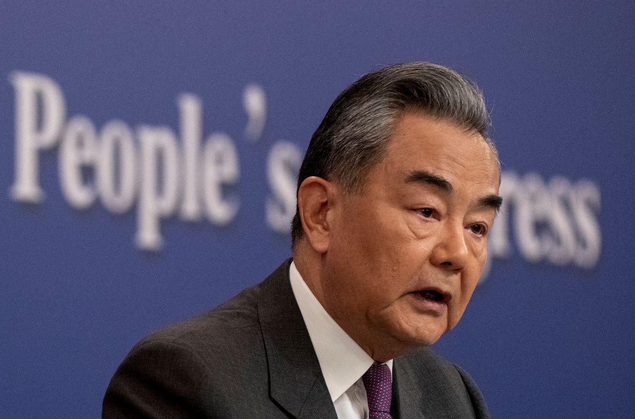 Chinese foreign minister claims China is 'force for peace,' praises Russia-China relations