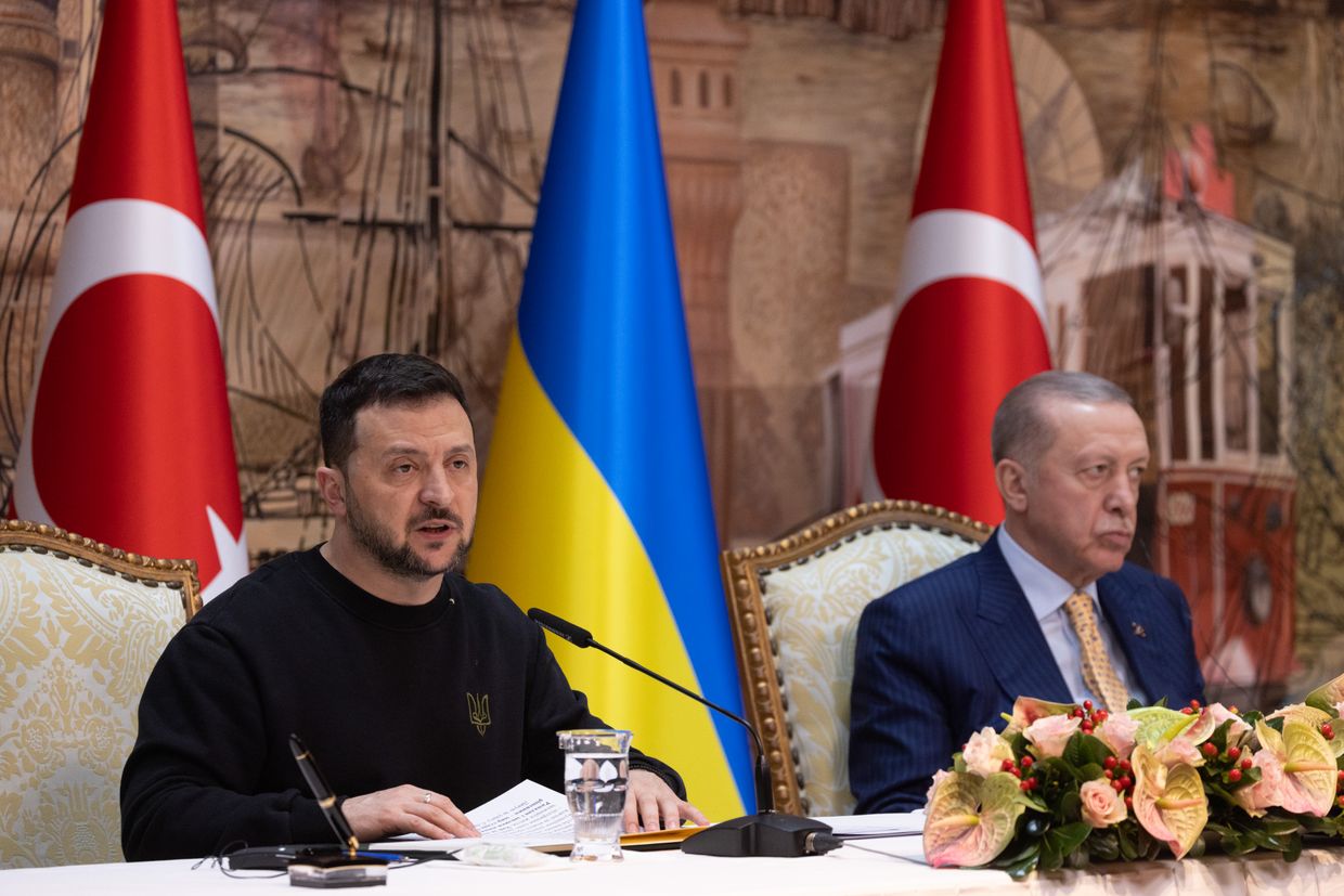 Zelensky urges Erdogan to bring Crimean Tatars back from Russian captivity