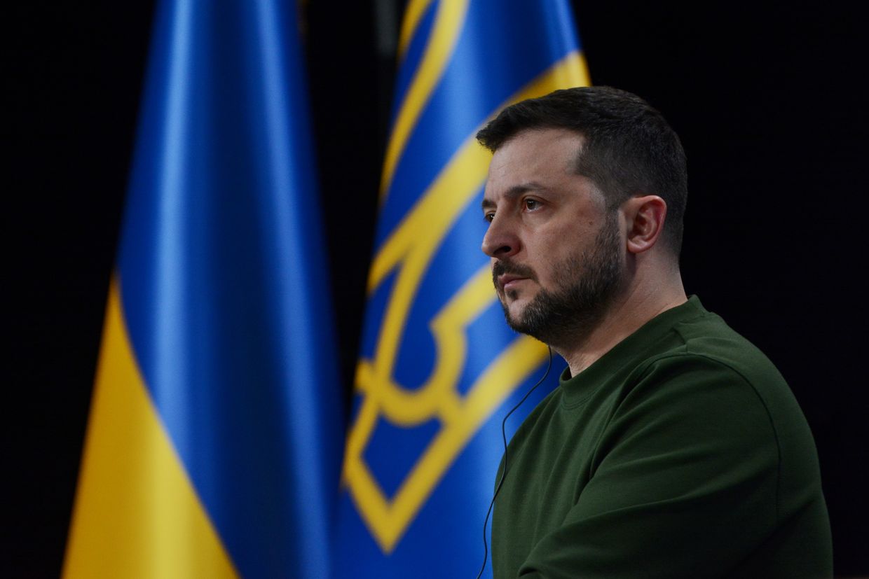 SBU says it foiled Russia's plot to assassinate Zelensky, 2 Ukrainian colonels detained