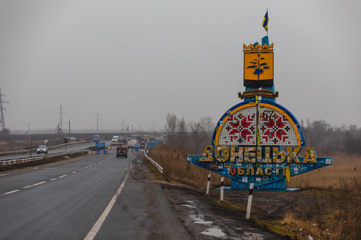 Ataques rusos en la provincia de Donetsk matan a 3 personas y hieren a 2
