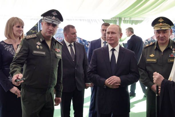 Замминистра обороны России арестован по подозрению во взяточничестве