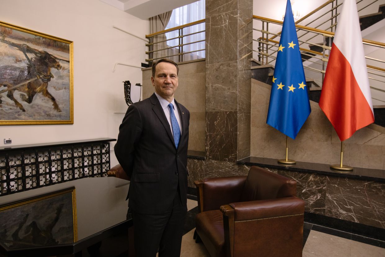Sikorski: ‘We want to help Ukraine, but you must decide how long you are ready to go on’