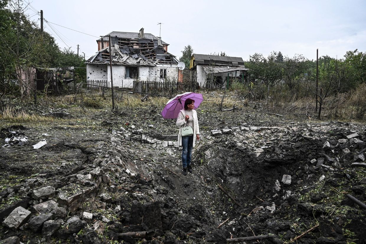 Russian attacks against Ukraine kill at least 6, injure 25 over past day