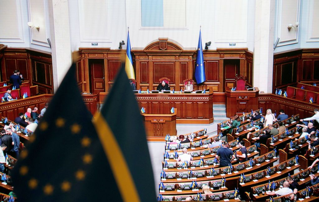 MP Yaroslav Zhelezniak: Developments in Ukraine’s parliament on economic reforms, international obligations — Issue 60