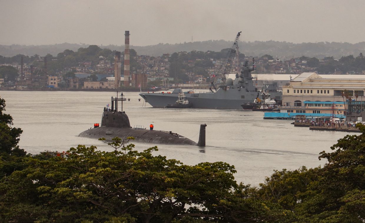 Russian warship, nuclear submarine arrive in Cuba