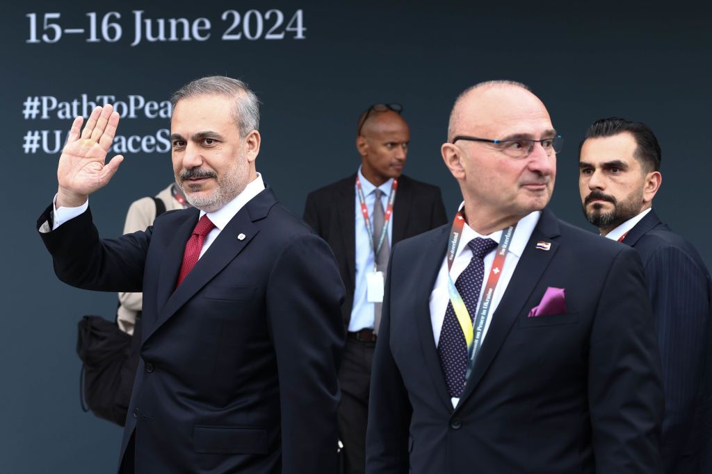 Peace summit would yield more results with Russia present, Turkish FM says