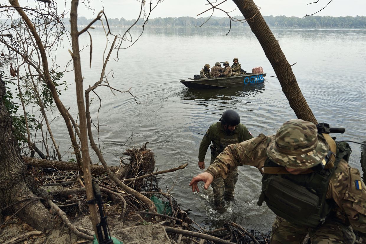 Ukraine repelling Russian attempt to gain foothold in Kherson Oblast, military says