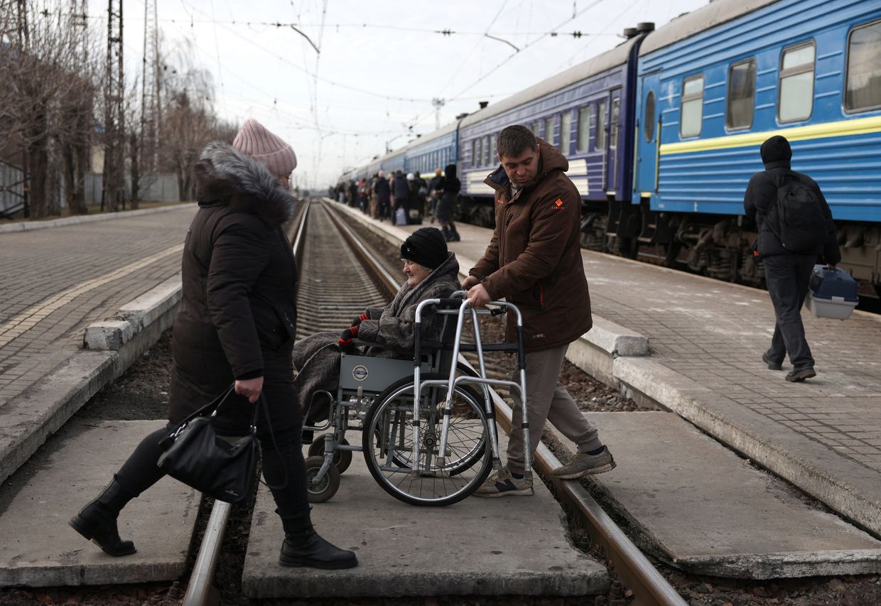 Around 500 people evacuated from Pokrovsk in Donetsk Oblast monthly, authorities say