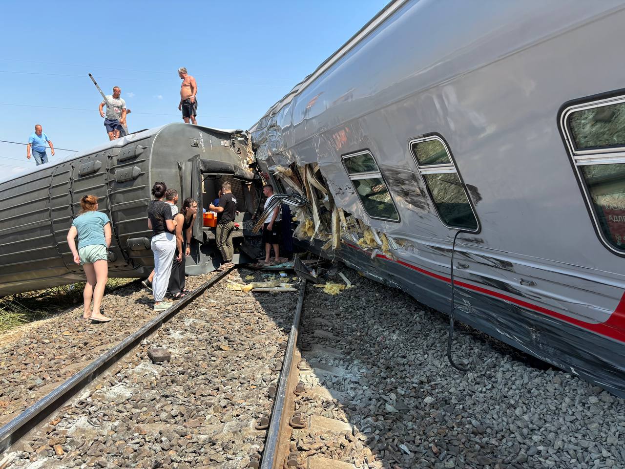 Train derailment in Russia's Volgograd Oblast injures more than 100