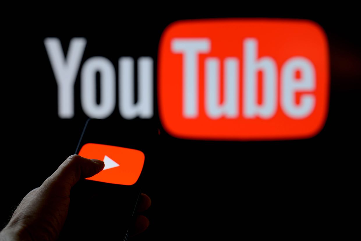 Russia reportedly begins slowing YouTube speeds amid censorship spat with Google