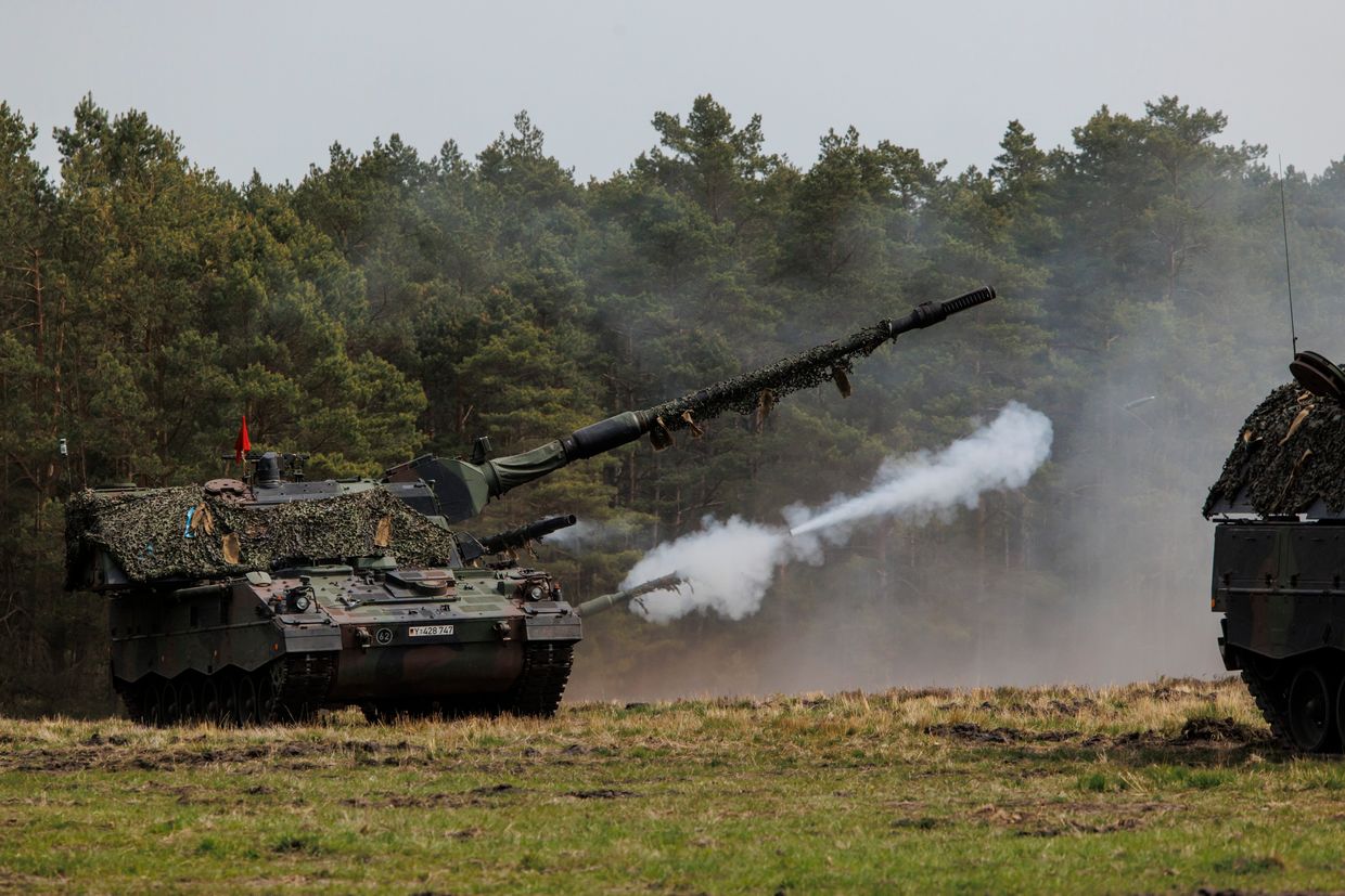 Howitzers, missiles, armor — what Ukraine was promised in Ramstein