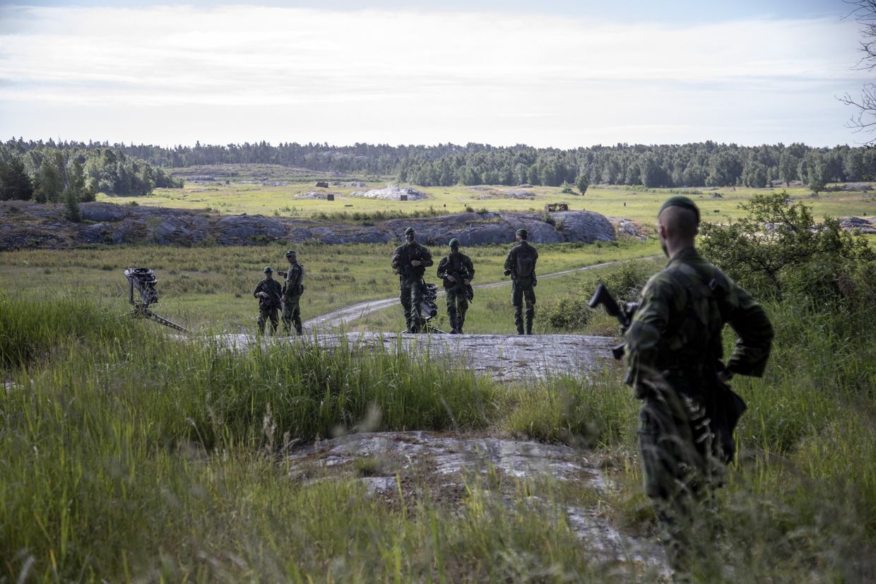  Servicemen belonging to Stockholm's Amphibious Regiment are seen during the Baltops 24 military exercises in Sweden