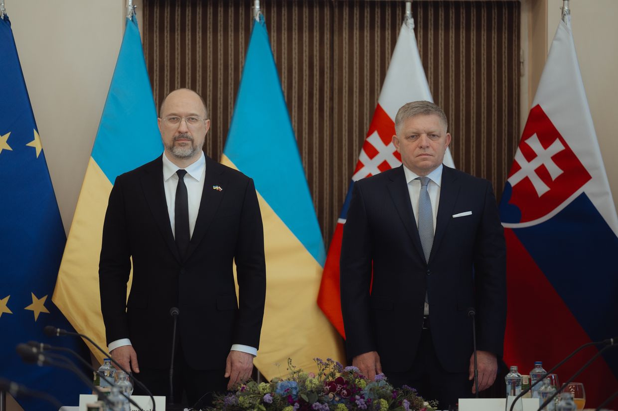 PM Shmyhal meets Slovak counterpart Fico near Ukraine's Uzhhorod