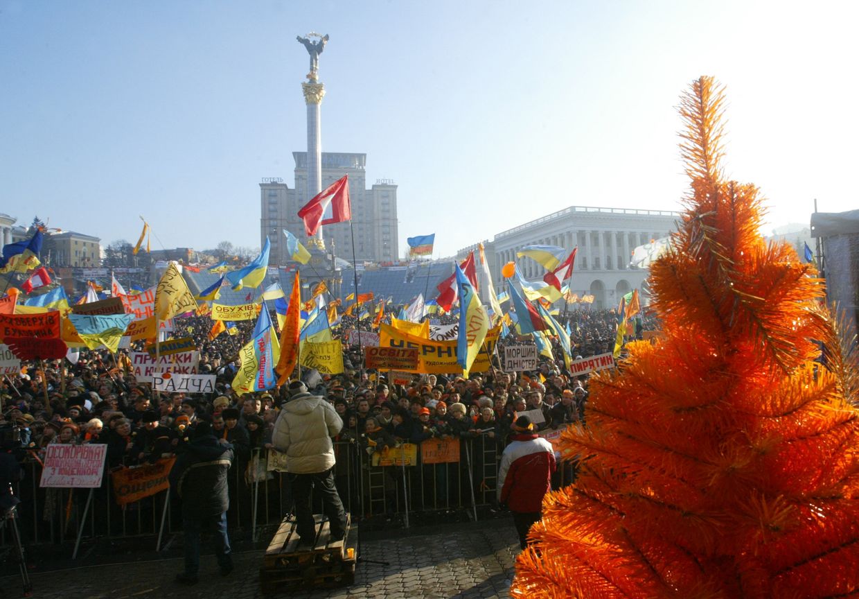 Supporters of opposition leader Viktor Yushchenko in Kyiv, Ukraine on Dec. 3, 2004.