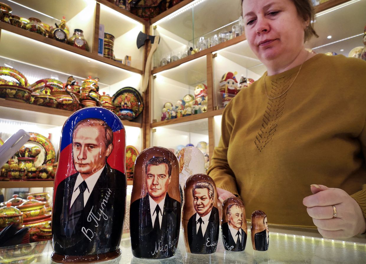 Historian Marci Shore: Putin’s obsession with denazification is ‘Freudian projection’