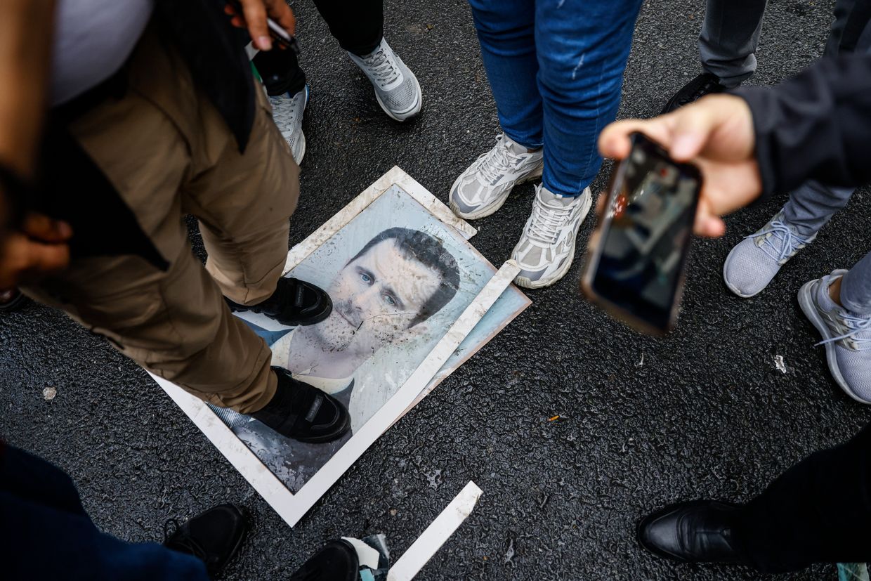 Reuters reports Assad may have died in plane crash, later removes report