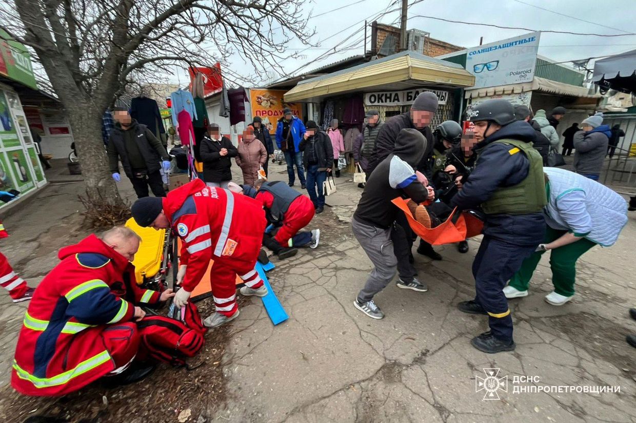 Russian drone attack on central Nikopol market injures 8, officials report