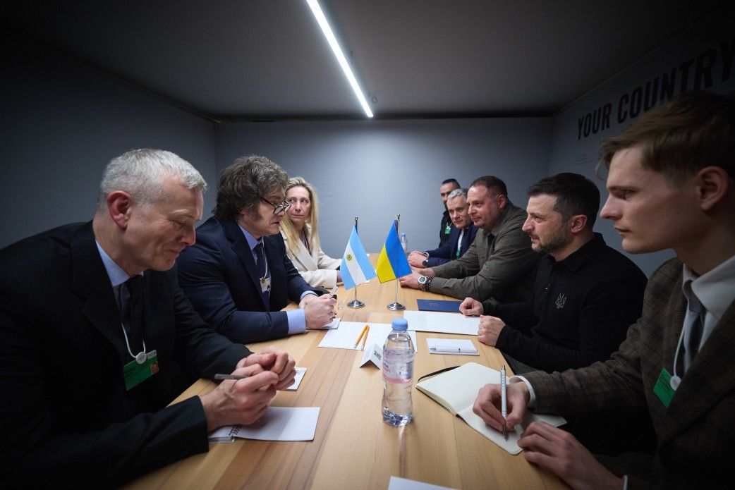 Zelensky meets with Serbian, Argentine presidents at Davos forum