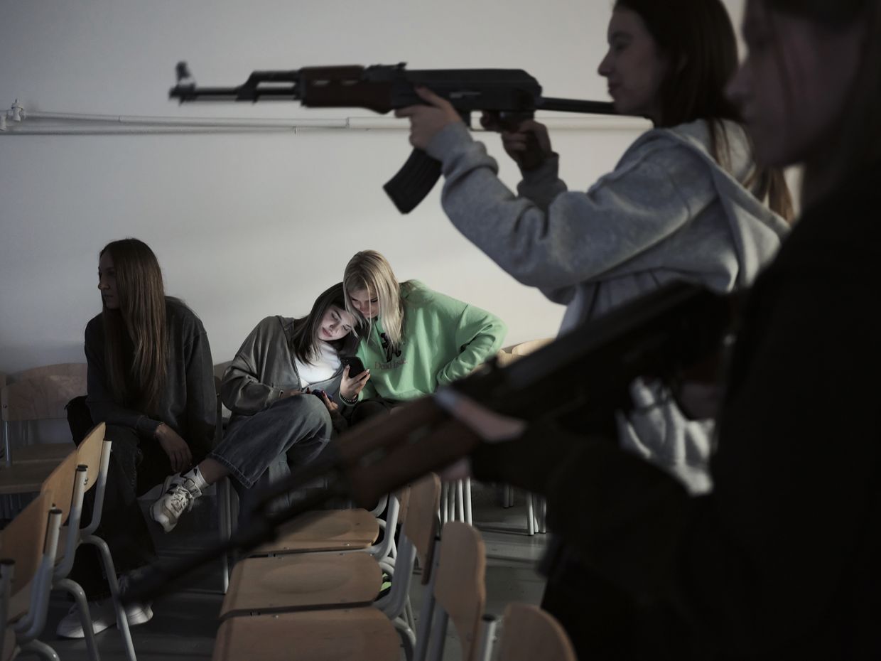 Schoolchildren during the “Defense of the Homeland” lesson in Kaharlyk, Kyiv Oblast, on Oct. 1, 2024. 