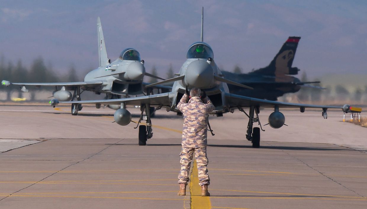 UK discussing deploying fighter jets to Ukraine under potential peace deal, Telegraph reports