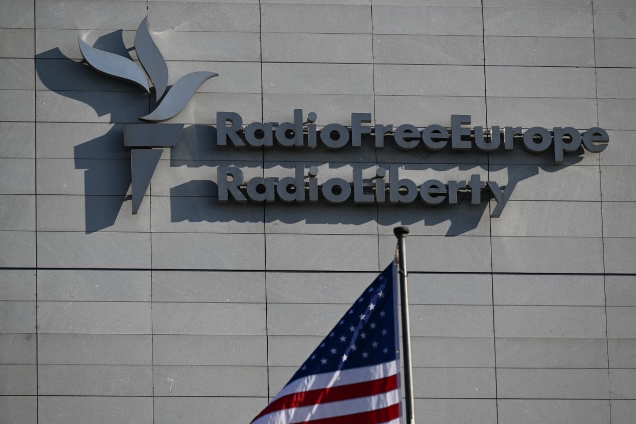 US judge temporarily blocks Trump administration from shutting down RFE/RL
