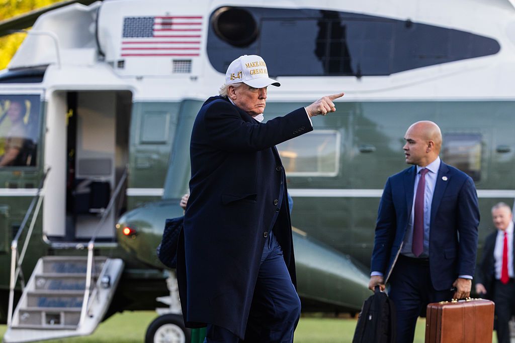 Trump urges Putin to 'stop shooting, sit down and sign a deal' to end Ukraine war