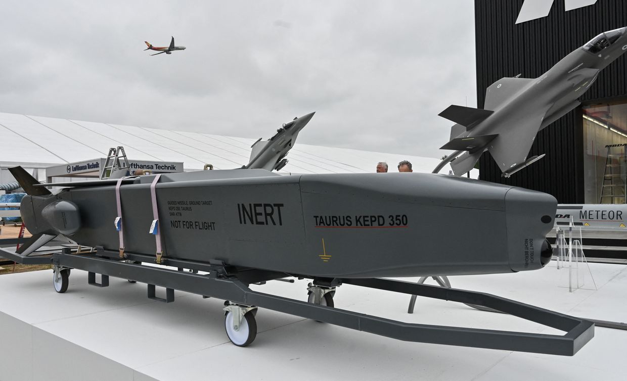 If Germany sends Taurus missiles to Ukraine, Russia has a major Crimean Bridge problem