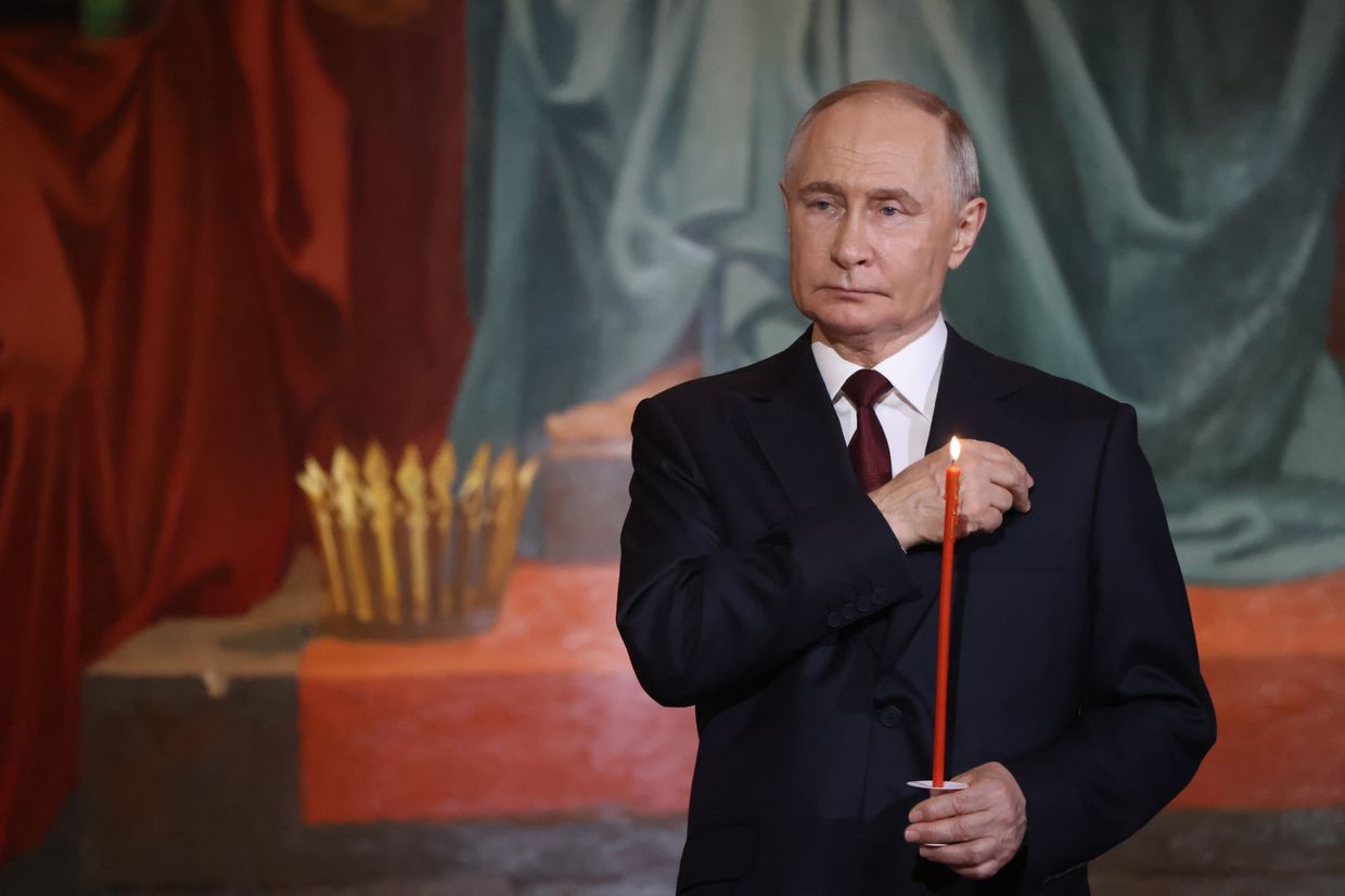 Will Trump help Putin escape punishment for his crimes in Ukraine?