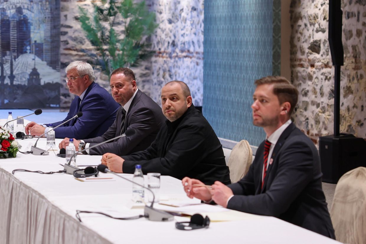 Ukrainian delegates arrive in Istanbul for next round of peace talks with Russia