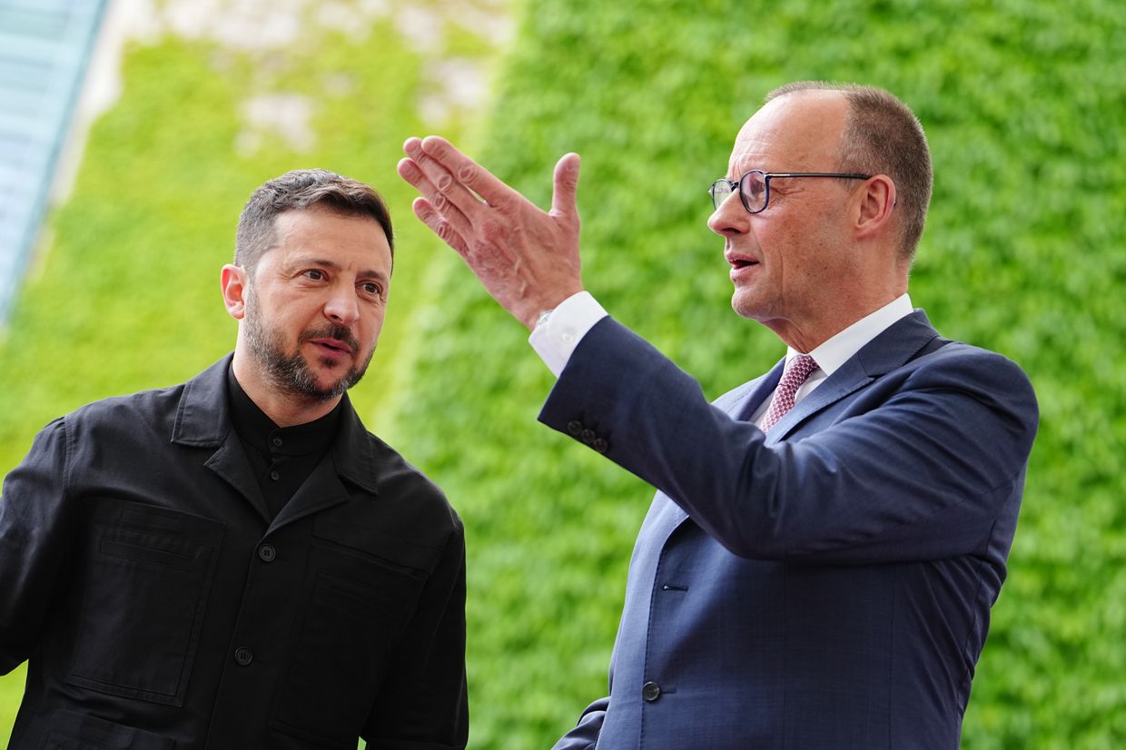 Zelensky arrives in Germany for talks with Merz amid Taurus missile speculation