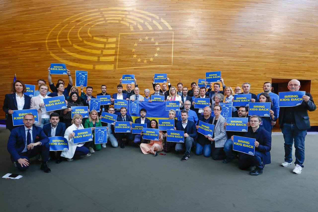 European Parliament passes resolution demanding return of Ukrainian children abducted by Russia