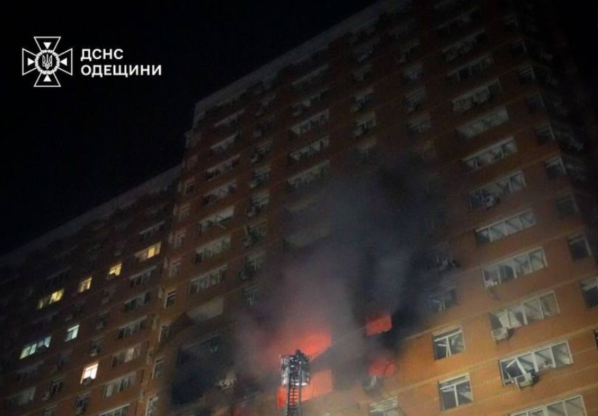 Russian attacks against Ukraine kill 10, injure at least 50 over past day