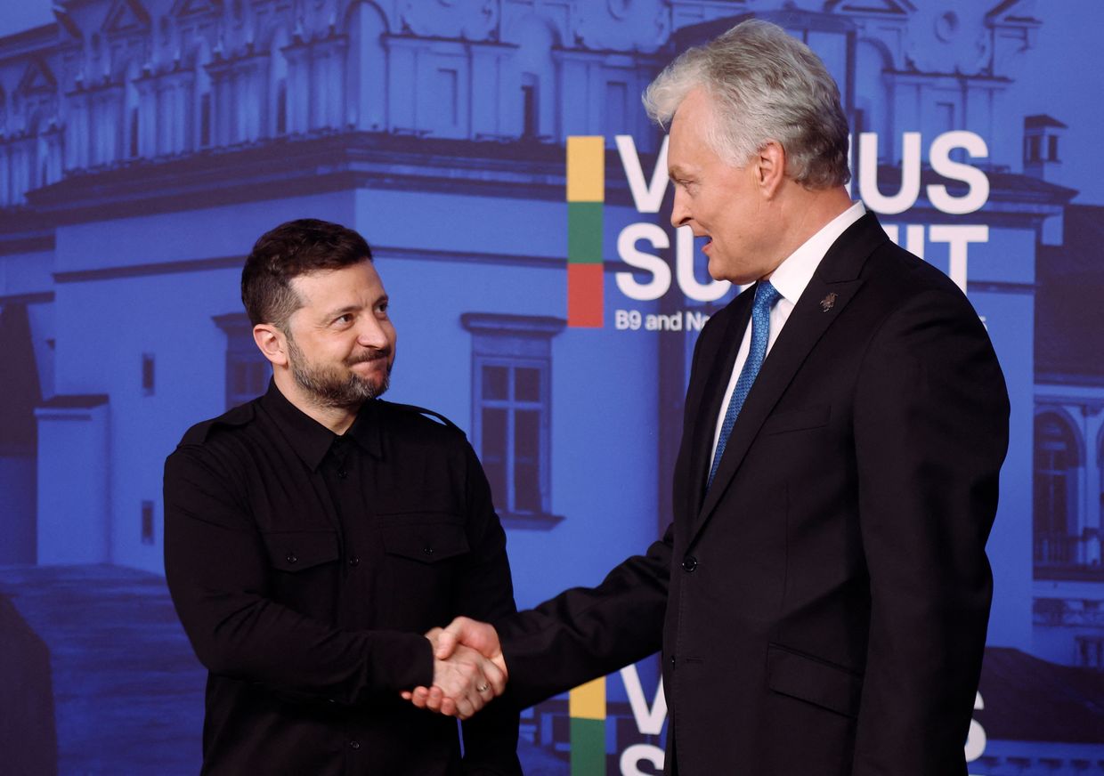 Zelensky arrives in Lithuania for summit with B9, Nordic countries
