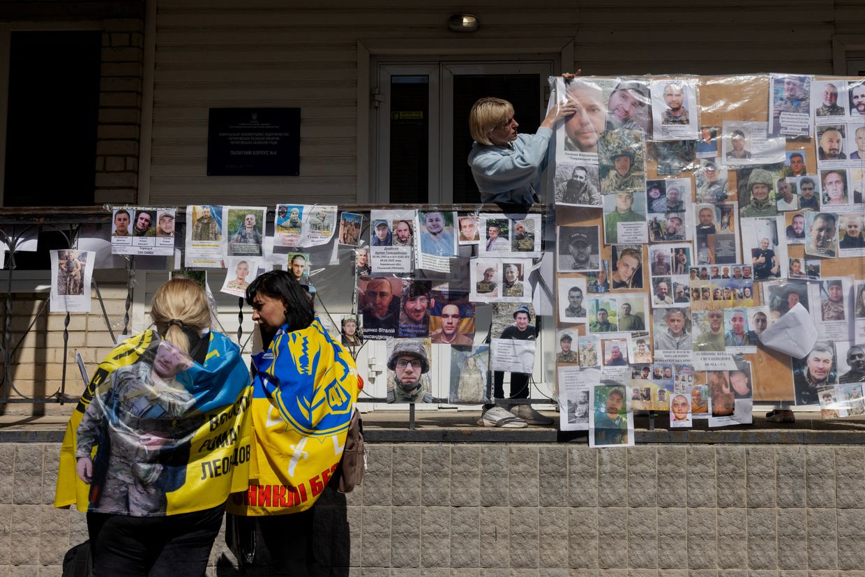 Ukraine brings home 193 POWs from Russian captivity