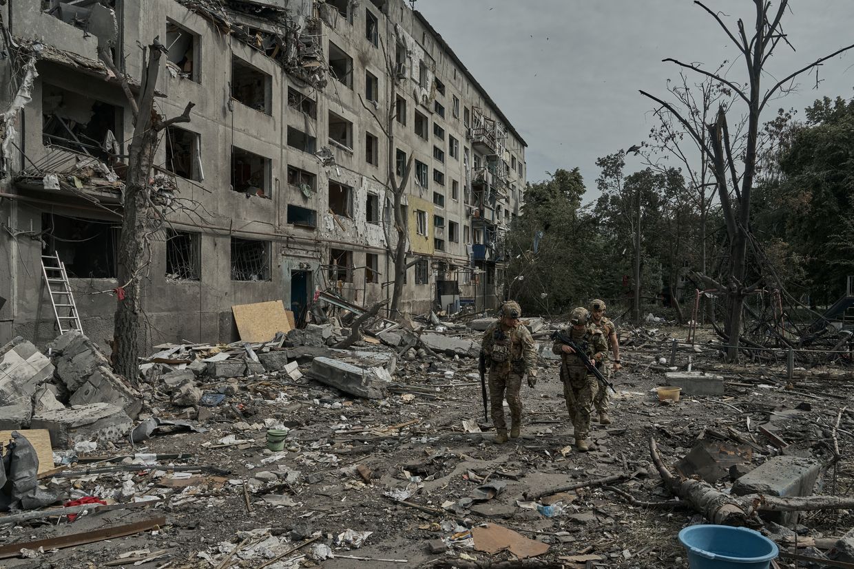Ukrainian military again denies reports on Russian troops entering Dnipropetrovsk Oblast