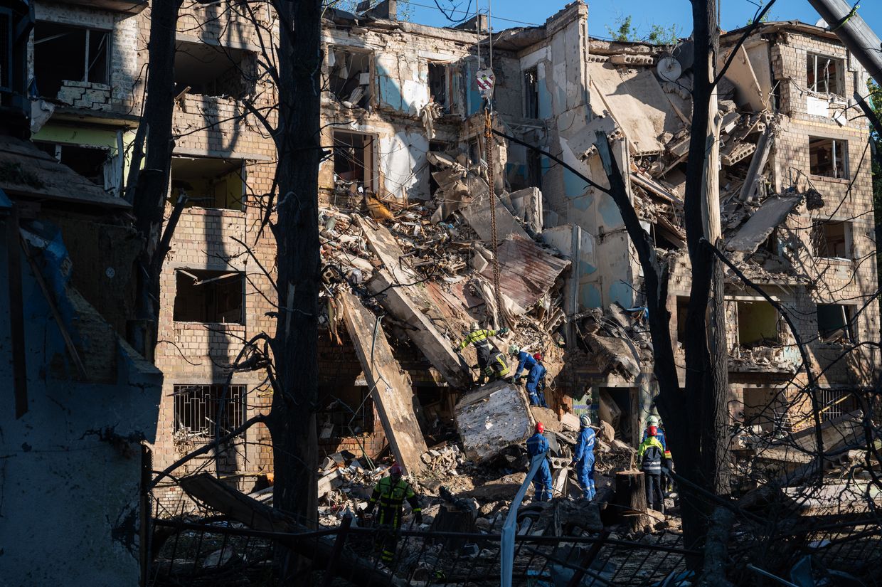 Russian mass missile, drone attack on Kyiv kills at least 7, injures 28