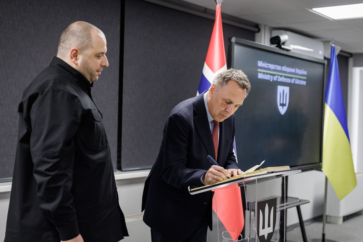 Norway to invest $400 million in Ukraine's drone, air defense missile production