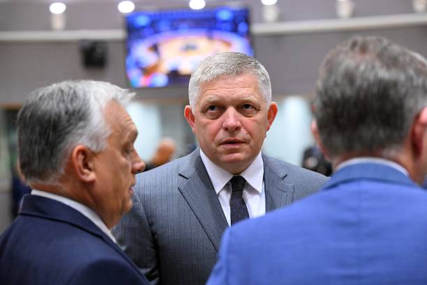 Slovak PM sees 'no reason' to meet with Zelensky, claims Ukrainian president 'hates' him, after reportedly blocking Russian sanctions