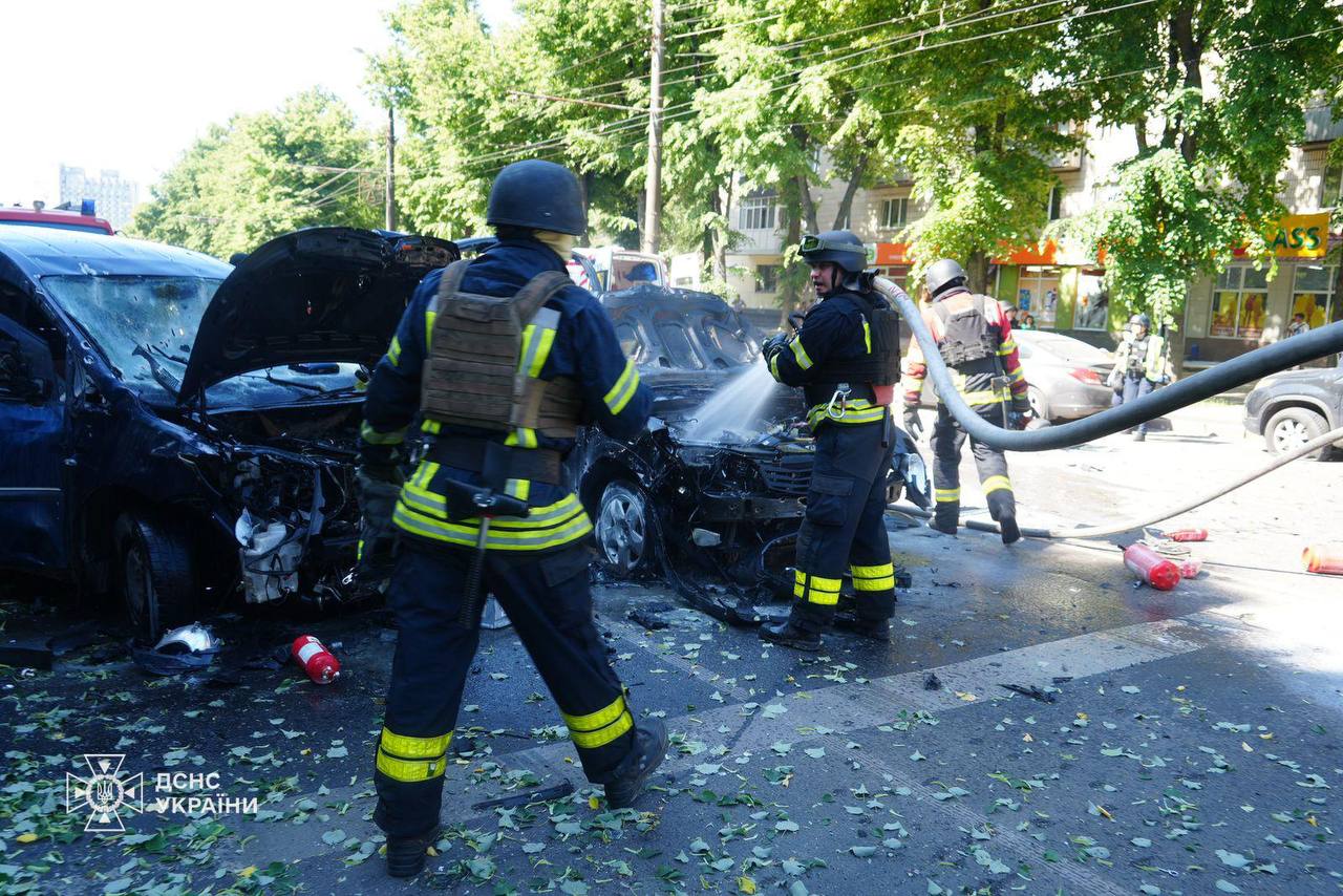 7 killed, 52 injured in Russian attacks on Ukraine over past day
