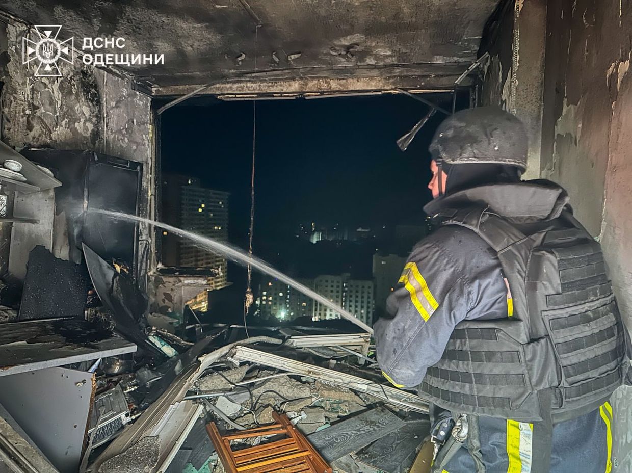 'Massive' Russian drone attacks on residential buildings in Odesa kill 1, injure 14