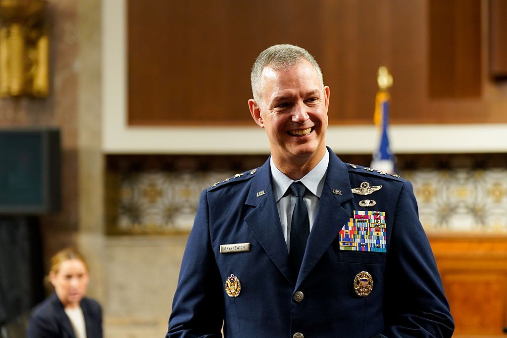 New NATO commander takes helm as alliance lauds outgoing chief for modernizing defense