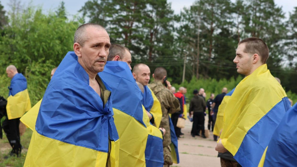 Ukraine, Russia conduct new POW exchange