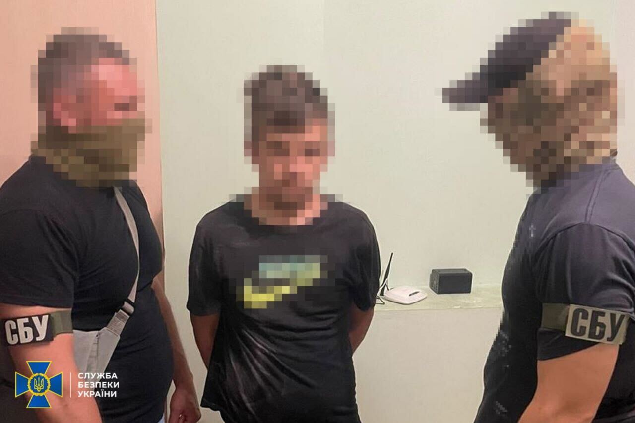Russian agent caught 'red-handed' planting explosives in Rivne apartment building, Ukraine's SBU says