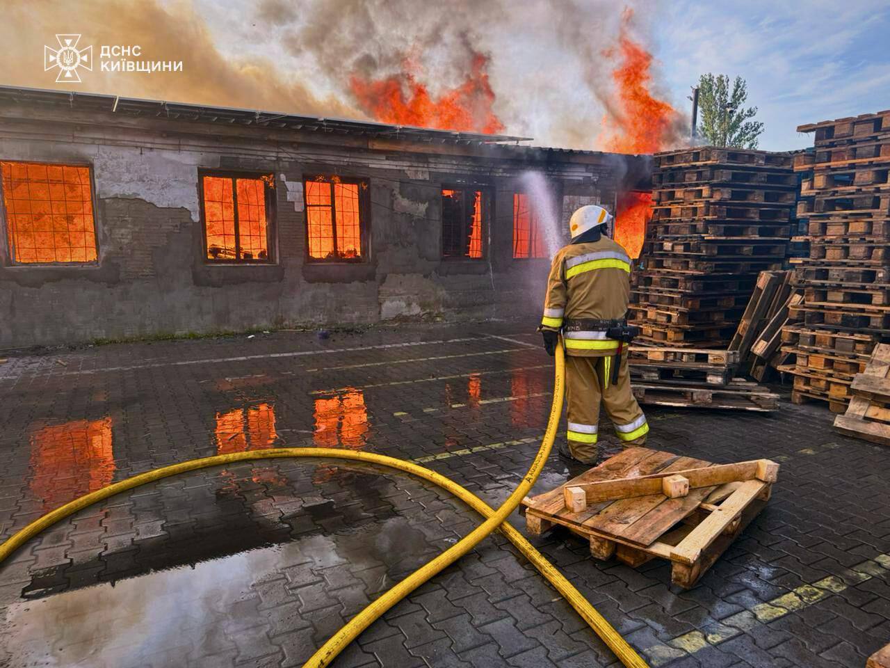 Russia launches record 741 drones, missiles, targeting western Ukraine