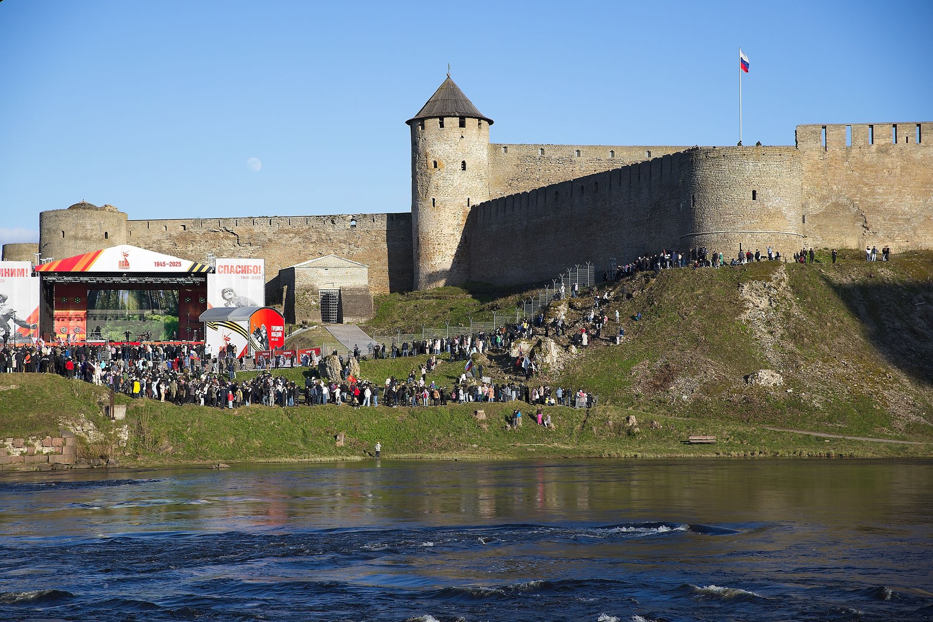 concert marking the 80th anniversary of the Soviet Union’s victory over Nazi Germany in World War II, staged in front of the Russian Fortress of Ivangorod, as seen from Narva, Estonia, on May 9, 2025. 